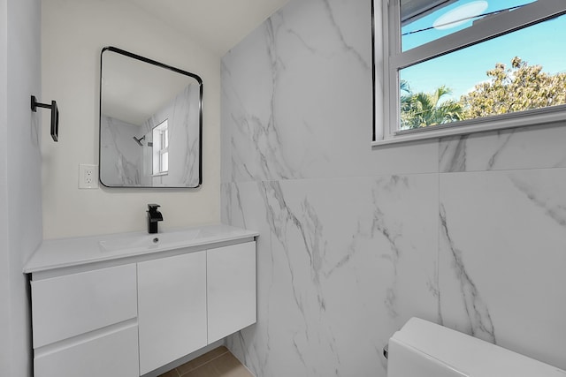 928 Market St, West Palm Beach, FL 33401 - bathroom featuring toilet and vanity