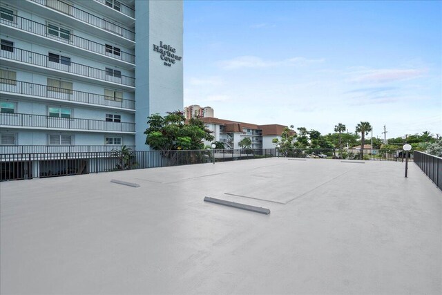3040 Lake Shore Dr Unit 101, Riviera Beach, FL 33404 - view of parking