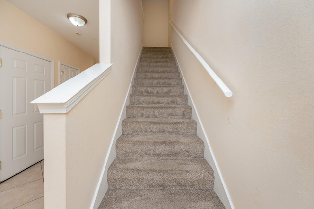 647 Gap Creek Dr, Fort Walton Beach, FL 32548 - stairs with carpet