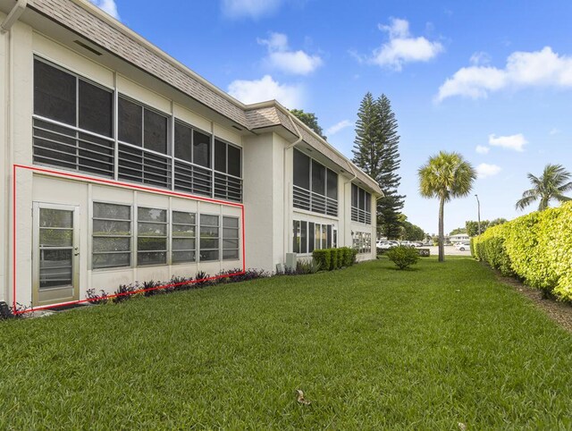 103 Oxford 500 Unit 103, West Palm Beach, FL 33417 - view of green lawn