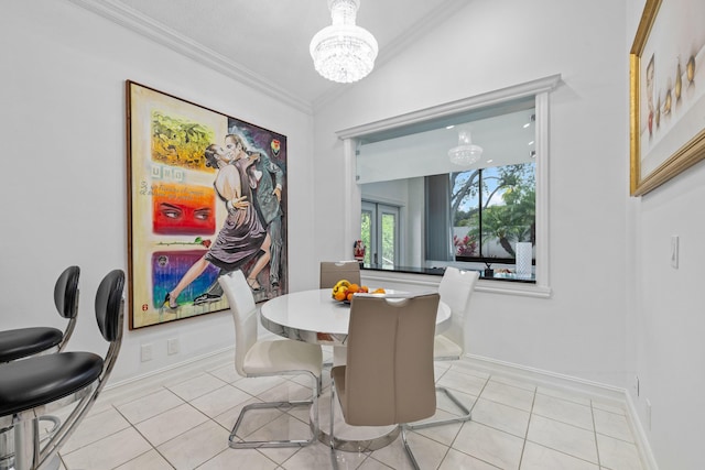 10056 Lexington Cir N, Boynton Beach, FL 33436 - dining area with an inviting chandelier, ornamental molding, lofted ceiling, baseboards, and light tile patterned floors