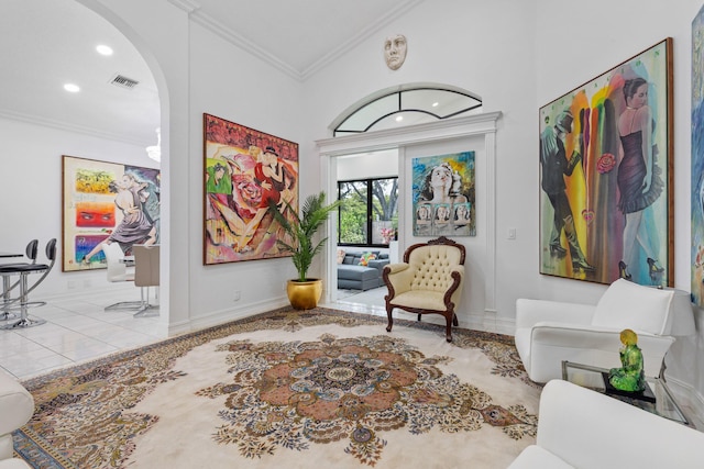 10056 Lexington Cir N, Boynton Beach, FL 33436 - sitting room featuring visible vents, arched walkways, baseboards, ornamental molding, and recessed lighting
