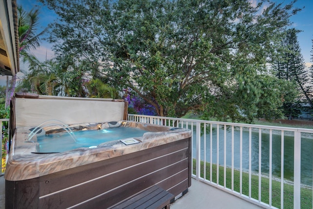 6616 NW 56th Dr, Coral Springs, FL 33067 - balcony featuring a hot tub