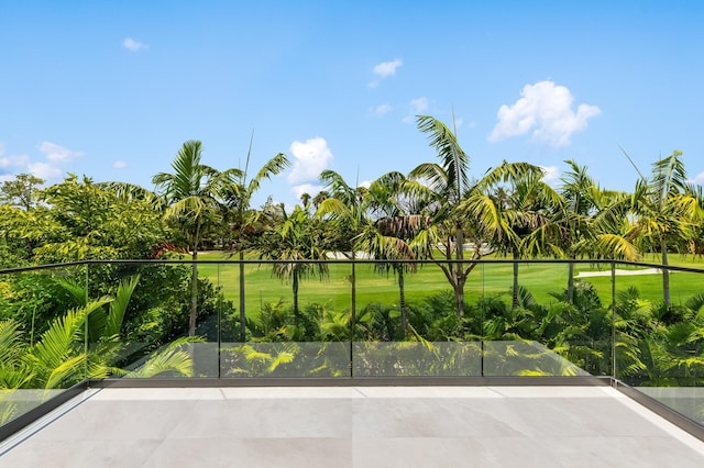 view of home's community with golf course view