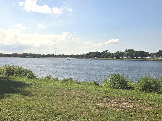 431 Virginia Dr, Lake Worth Beach, FL 33461 - water view