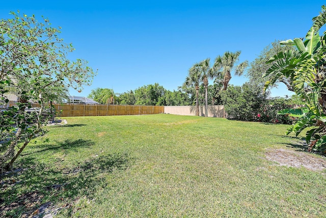 500 N Cypress Dr, Tequesta, FL 33469 - view of yard