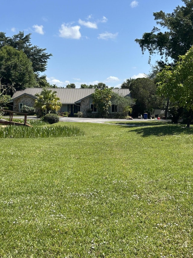 1614 SW Saint Andrews Dr, Palm City, FL 34990 - view of grassy yard