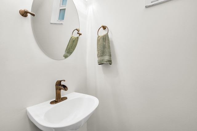 21256 Via Fiore, Boca Raton, FL 33433 - bathroom featuring a sink