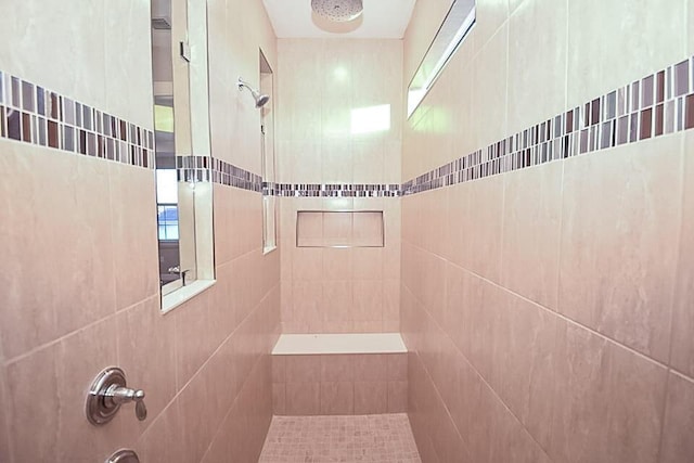 12546 Triumph Ln, Palm Beach Gardens, FL 33412 - full bath featuring tiled shower