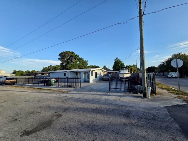 10090 W Fern St, Miami, FL 33157 - view of front of property featuring a gate and a fenced front yard