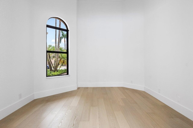 6581 Grande Orchid Way, Delray Beach, FL 33446 - spare room with light wood-style flooring and baseboards
