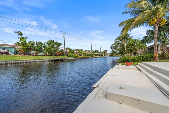 1516 Wagner Cir, Lake Clarke Shores, FL 33406 - water view