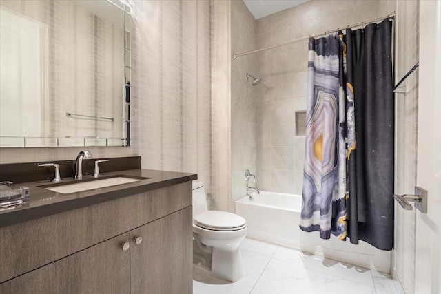 6940 NW 25th Way, Boca Raton, FL 33496 - bathroom featuring toilet, vanity, and shower / tub combo