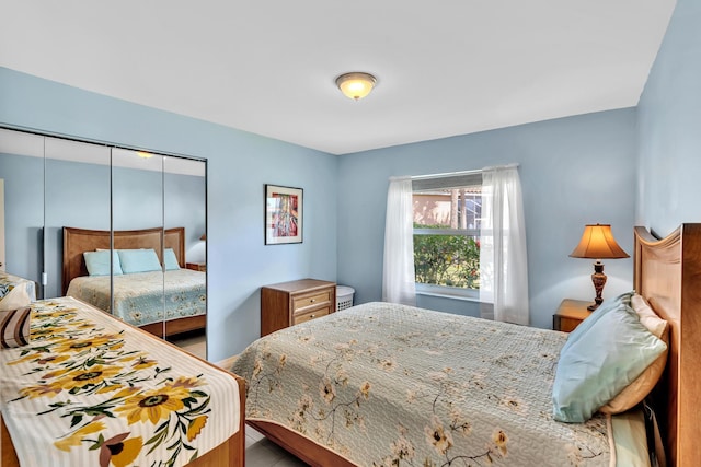 bedroom featuring a closet