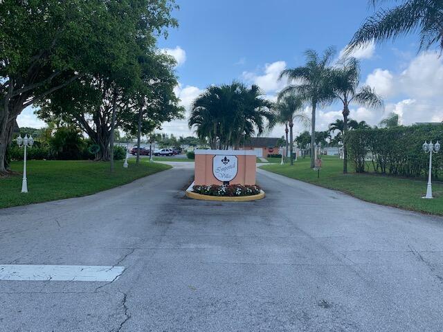 2821 Duke Ln, Delray Beach, FL 33445 - view of road