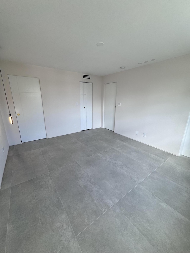 empty room with visible vents