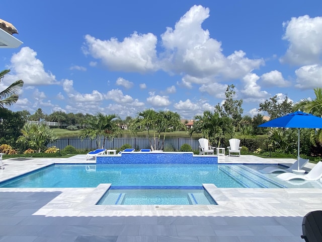 132 Steeple Cir, Jupiter, FL 33458 - view of swimming pool with a fenced backyard, a patio, and a pool with connected hot tub