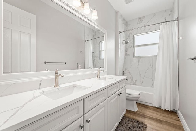 132 Steeple Cir, Jupiter, FL 33458 - full bath with toilet, shower / tub combo, double vanity, and wood finished floors