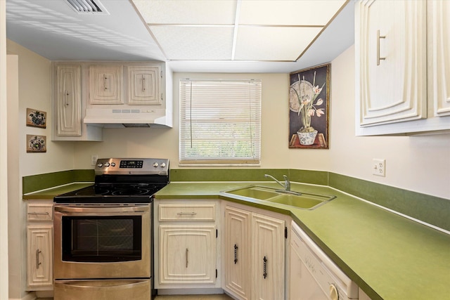 18081 SE Country Club Dr Unit 130, Jupiter, FL 33469 - kitchen featuring under cabinet range hood, stainless steel electric range oven, dishwasher, and a sink