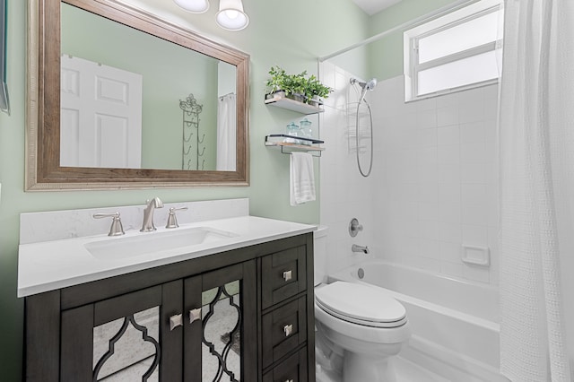 10867 Jefferson Way, Boynton Beach, FL 33437 - full bathroom with vanity, toilet, and shower / tub combo