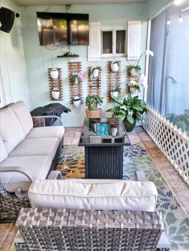 balcony featuring outdoor lounge area