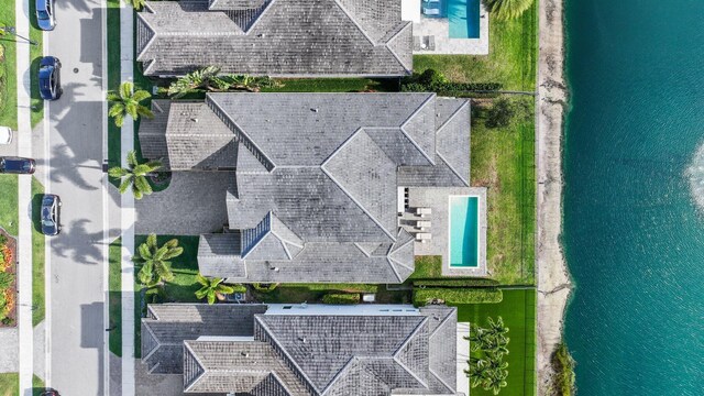 6950 NW 25th Way, Boca Raton, FL 33496 - aerial view of a pool area and a large body of water