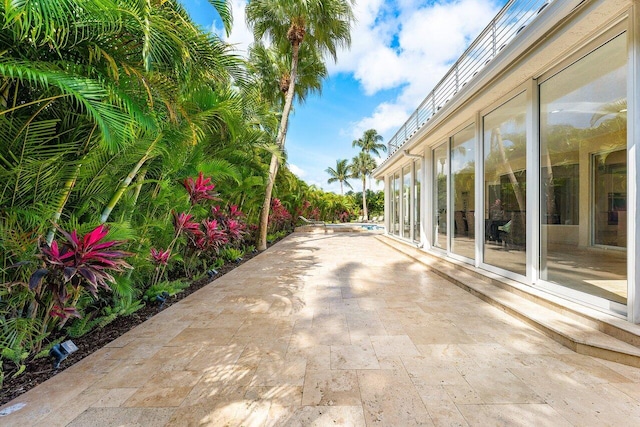 17906 Aberdeen Way, Boca Raton, FL 33496 - view of patio / terrace