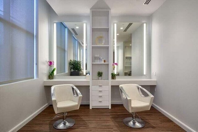 17906 Aberdeen Way, Boca Raton, FL 33496 - sitting room with wood finished floors and baseboards