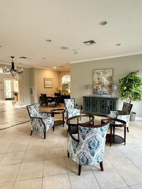 living room with recessed lighting, light tile patterned floors, an inviting chandelier, visible vents, and crown molding