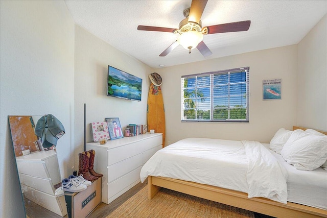 4738 Sundance Way, Davie, FL 33328 - bedroom featuring a ceiling fan and a textured ceiling