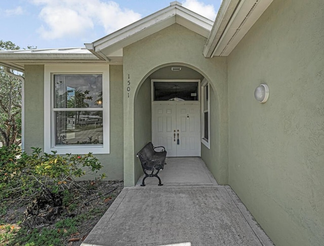 1501 Lee Ct, Lake Worth, FL 33461 - property entrance featuring stucco siding