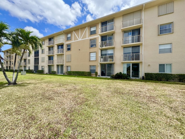 7145 Huntington Ln Unit 102, Delray Beach, FL 33446 - view of building exterior