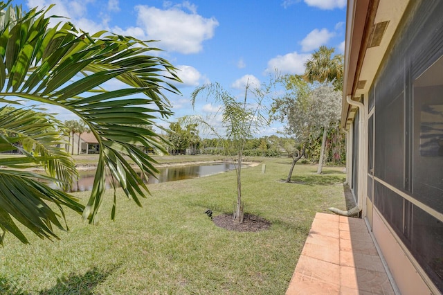 view of yard featuring a water view