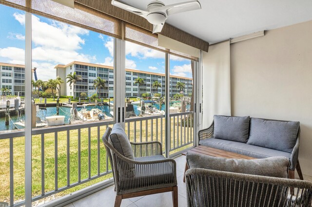 911 Gardenia Dr Unit 154, Delray Beach, FL 33483 - sunroom / solarium featuring plenty of natural light, a ceiling fan, and an outdoor living space