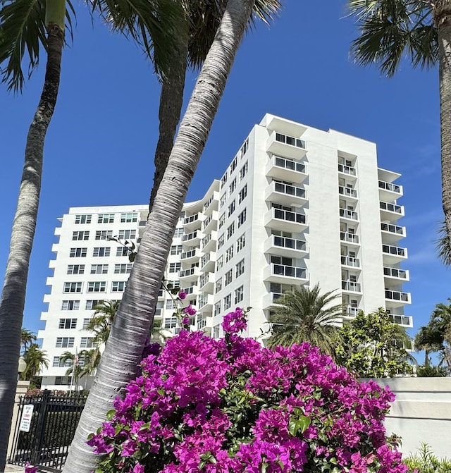 2800 N Flagler Dr Unit 410, West Palm Beach, FL 33407 - view of building exterior