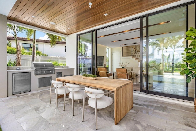 1445 NE 5th Ave, Boca Raton, FL 33432 - view of sunroom / solarium