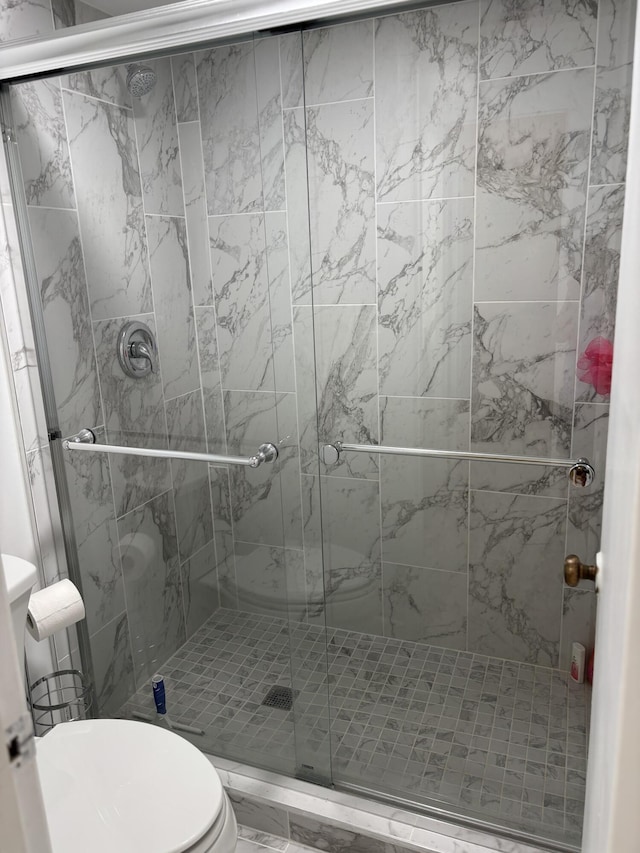 825 Egret Cir Unit 205, Delray Beach, FL 33444 - full bathroom with toilet and a shower stall