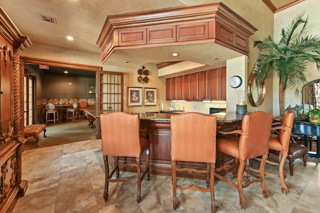 4240 San Marino Blvd Unit 108, West Palm Beach, FL 33409 - indoor wet bar with recessed lighting