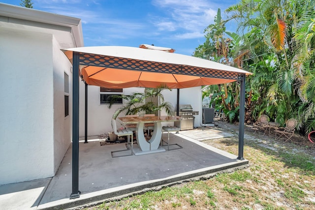 654 Bunting Dr, Delray Beach, FL 33444 - view of patio / terrace