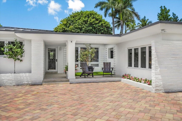 6100 La Gorce Dr, Miami Beach, FL 33140 - view of porch