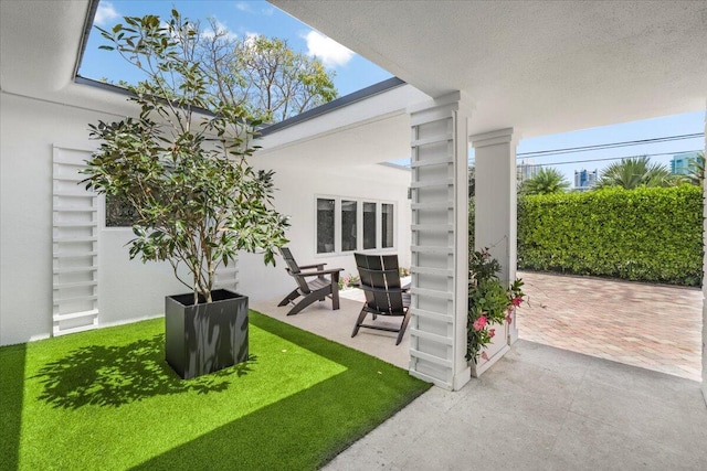6100 La Gorce Dr, Miami Beach, FL 33140 - view of patio
