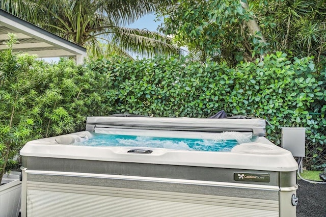 6100 La Gorce Dr, Miami Beach, FL 33140 - exterior view of a jacuzzi