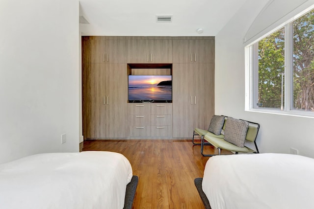 430 NE 121st St, Biscayne Park, FL 33161 - bedroom featuring light wood-type flooring and visible vents
