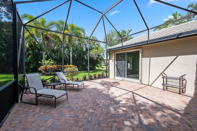 4065 Manchester Lake Dr, Lake Worth, FL 33449 - view of patio with a lanai