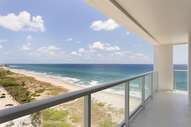 2800 S Ocean Blvd Unit 14A, Boca Raton, FL 33432 - water view with a beach view