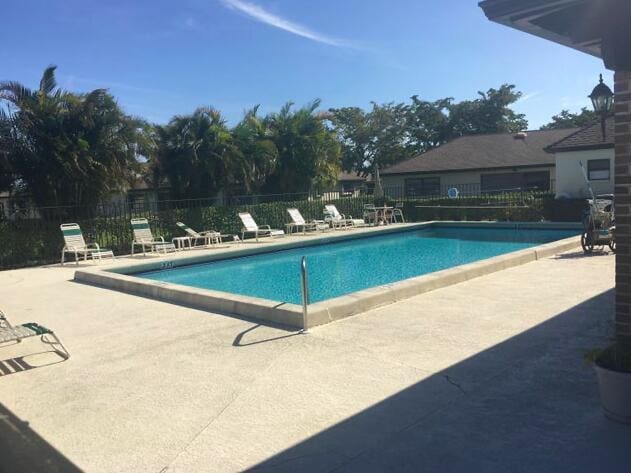 4728 Finchwood Rd Unit B, Boynton Beach, FL 33436 - community pool with a patio area