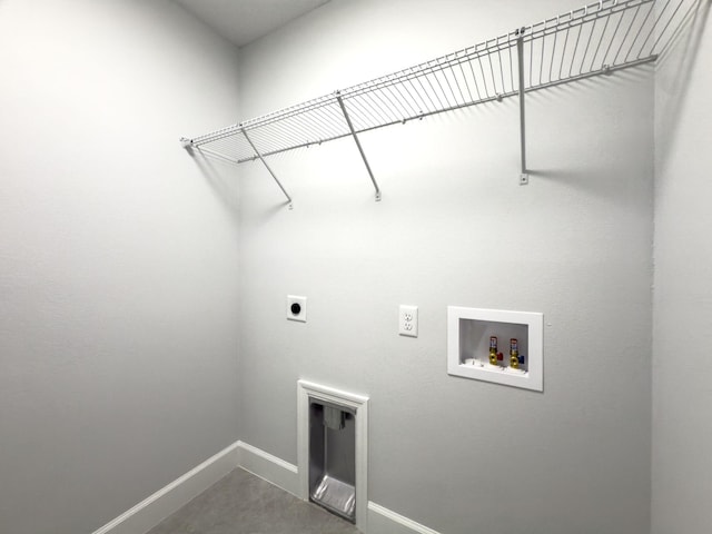12180 SE 89th Ter, Belleview, FL 34420 - washroom with electric dryer hookup, baseboards, and washer hookup