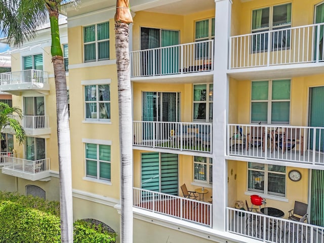 802 W Windward Way Unit 304, Lantana, FL 33462 - view of building exterior