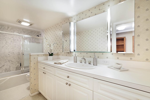 2121 N Ocean Blvd Unit 1707E, Boca Raton, FL 33431 - full bath featuring wallpapered walls, toilet, vanity, and enclosed tub / shower combo