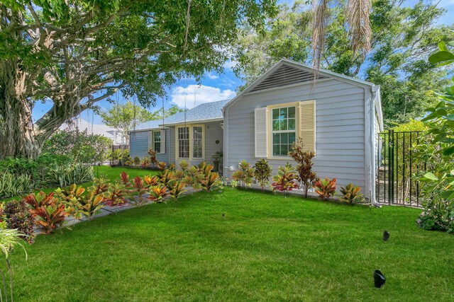 335 Monroe Dr, West Palm Beach, FL 33405 - view of front of house